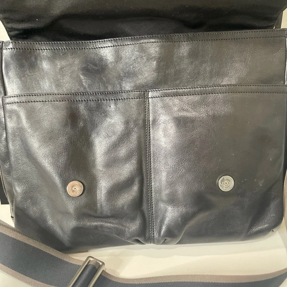 COACH Heritage Web Black Leather Messenger Bag #F70556